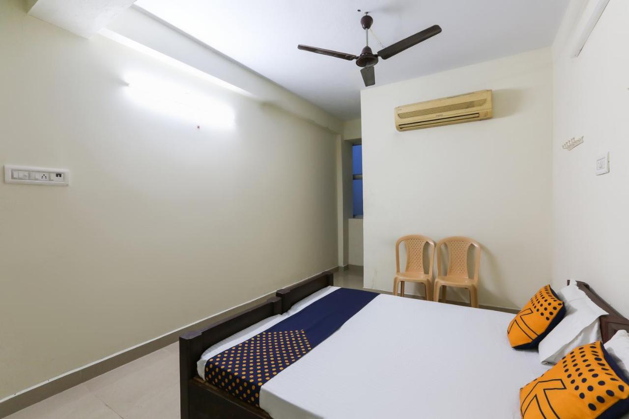 Spot On 63050 Kag Rooms Guduvancheri Exterior photo